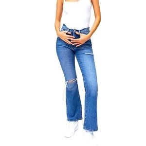 NWT BDG High-Waisted comfort stretch flare jeans in Indigo